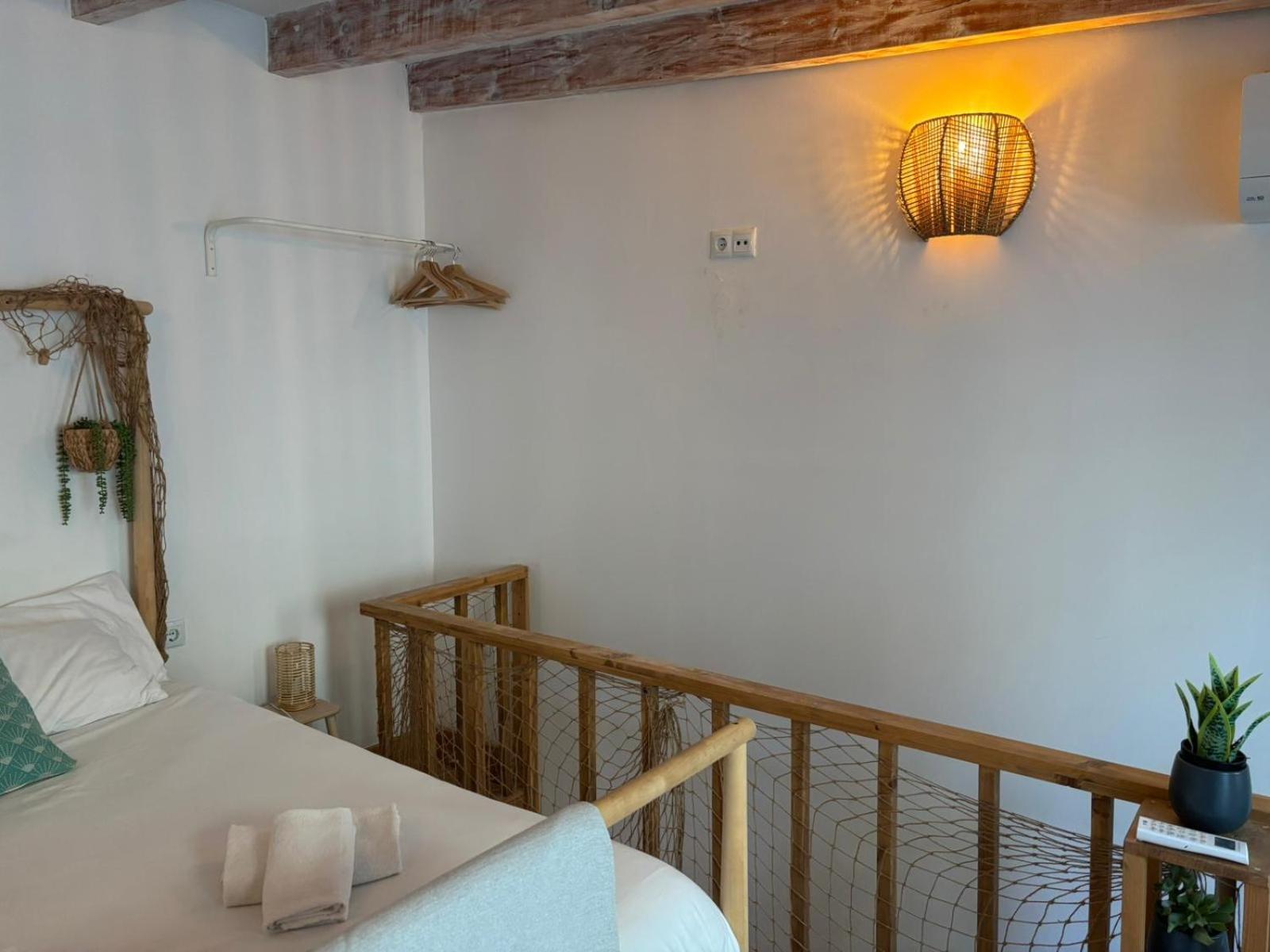Private Terrace-Romantic-Sea, Castle Views-Central Alicante Zewnętrze zdjęcie